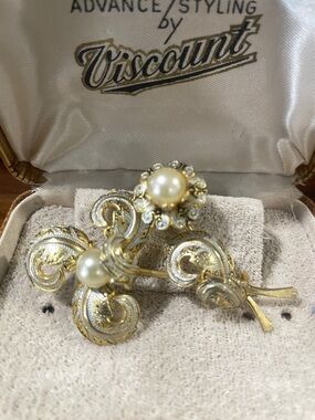 Vintage Damascene Brooch